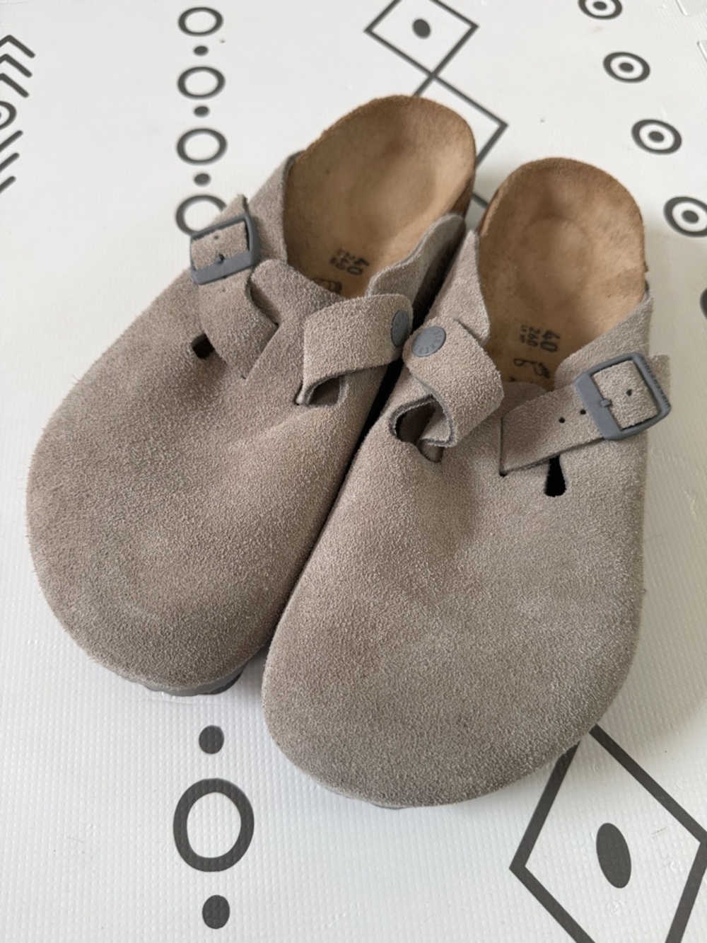Birkenstock Boston - Taupe Suede Slip-On Clogs size 40
